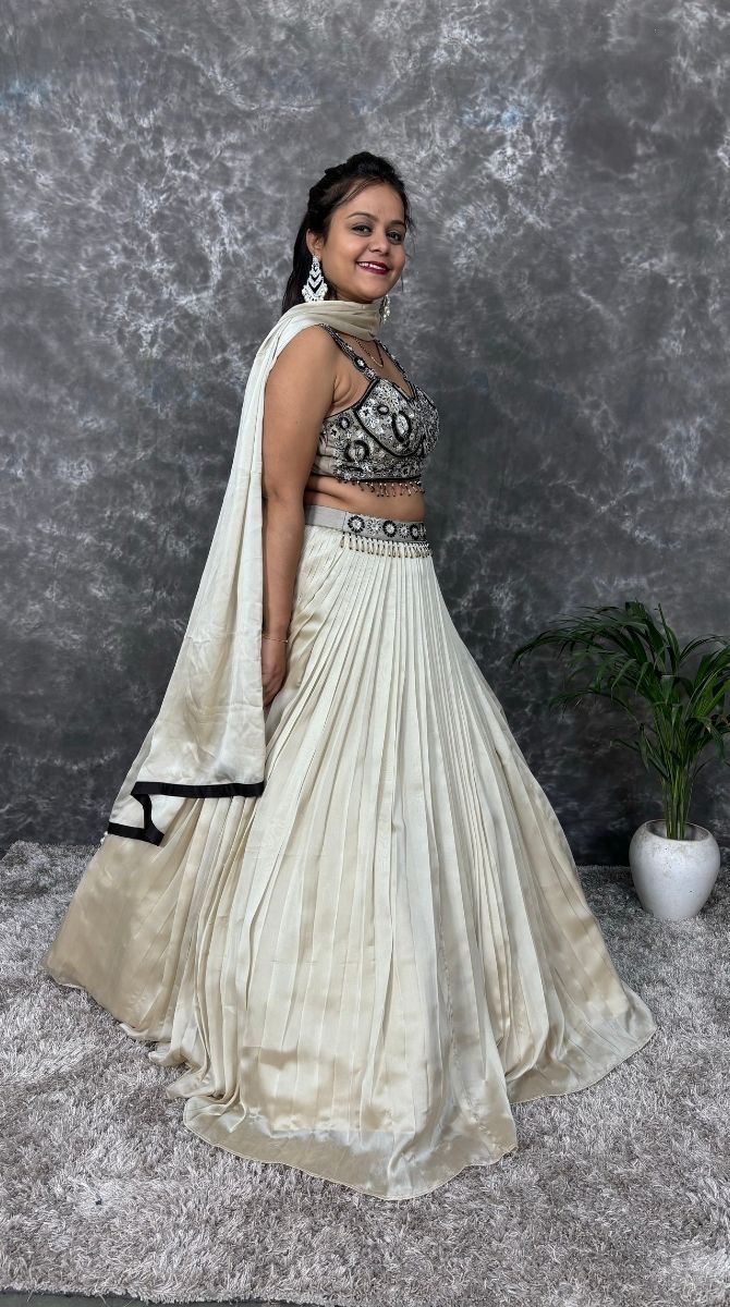 Nari Nirvana Lehenga
